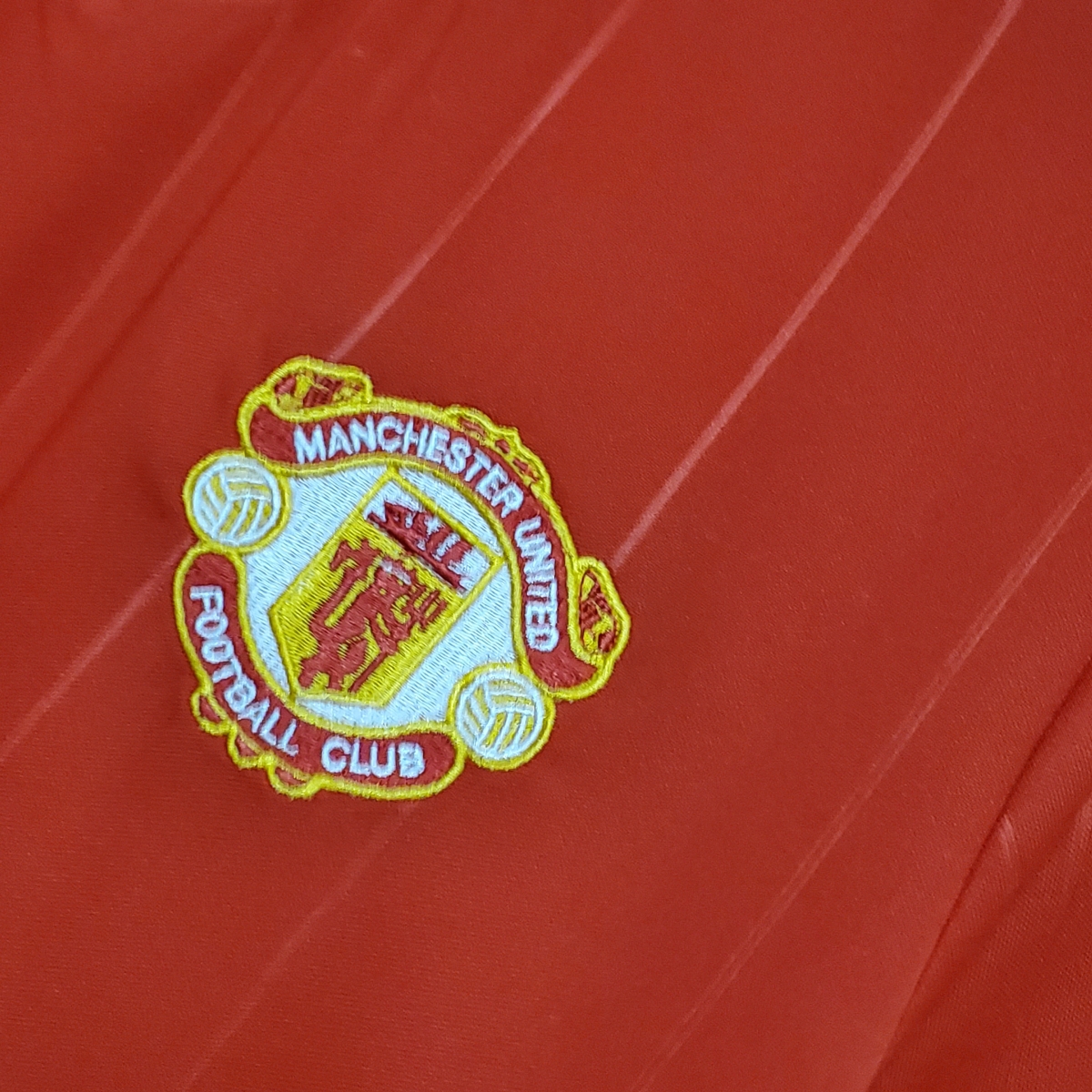 Retro 83/84 Manchester United home Soccer Jersey