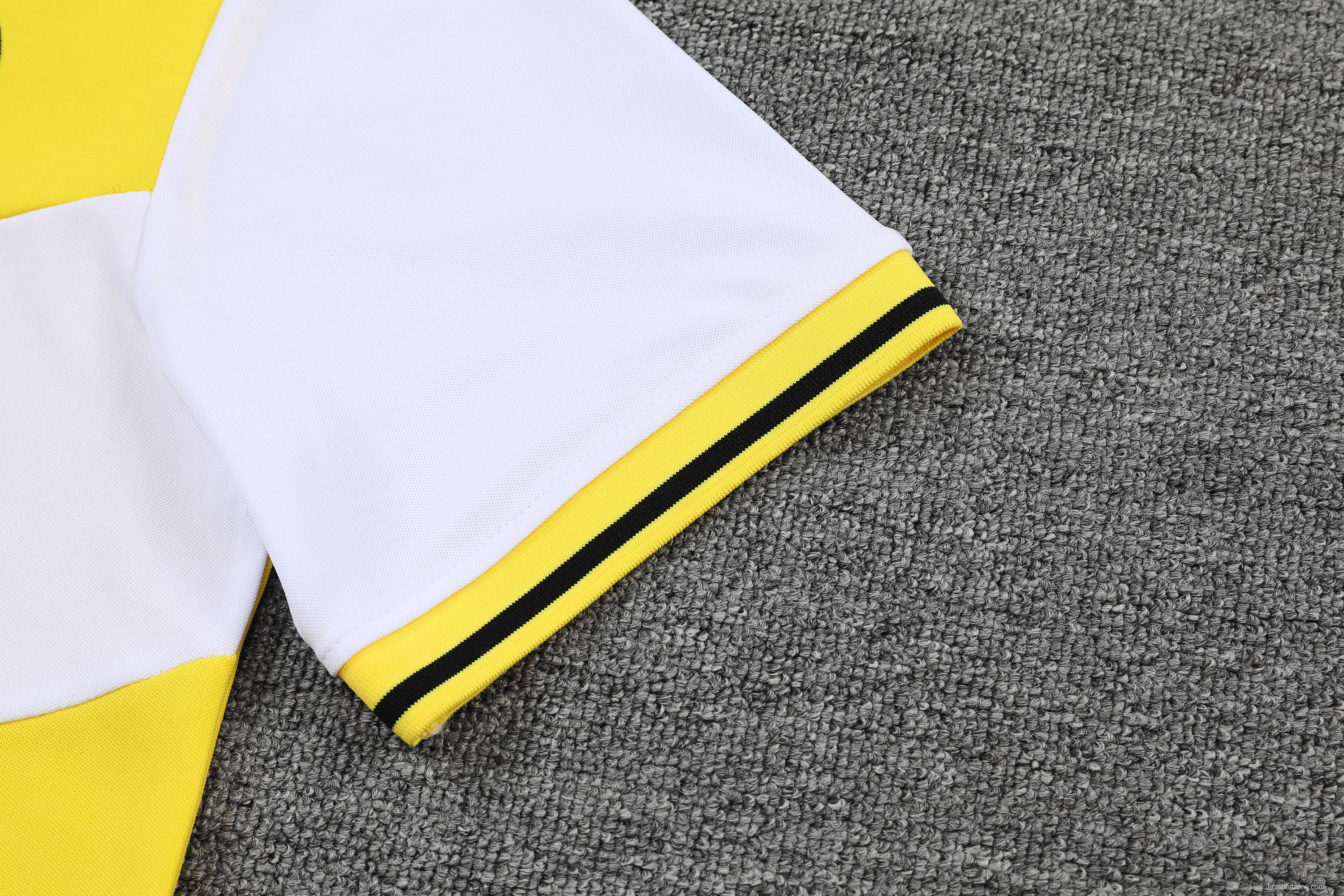 Borussia Dortmund POLO kit yellow and white (not supported to be sold separately)