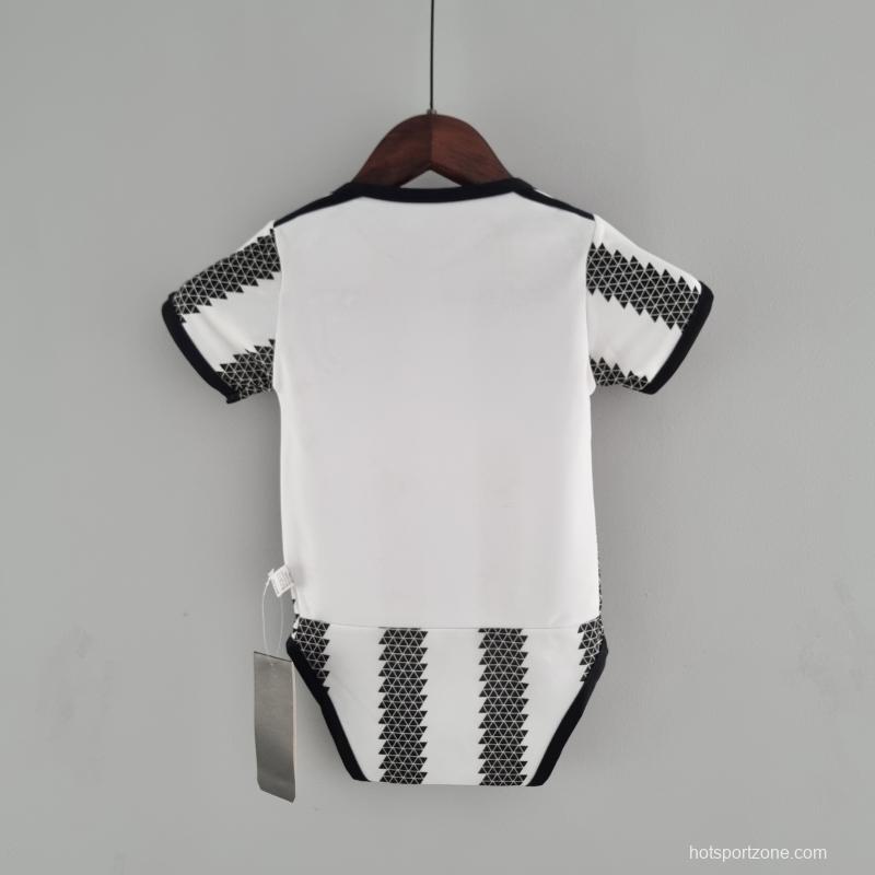 22/23 Juventus Home Baby KM#0030 9-12 Soccer Jersey