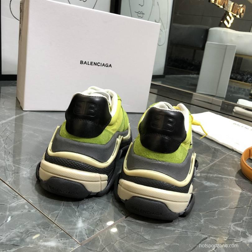 Men/Women Balenciaga Triple S 2.0 Sneaker Green Item 6380340