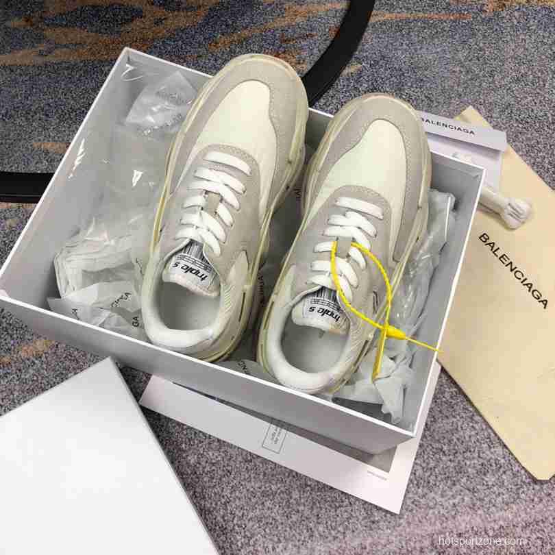 Men/Women Balenciaga Triple S 2.0 Grey Sneaker