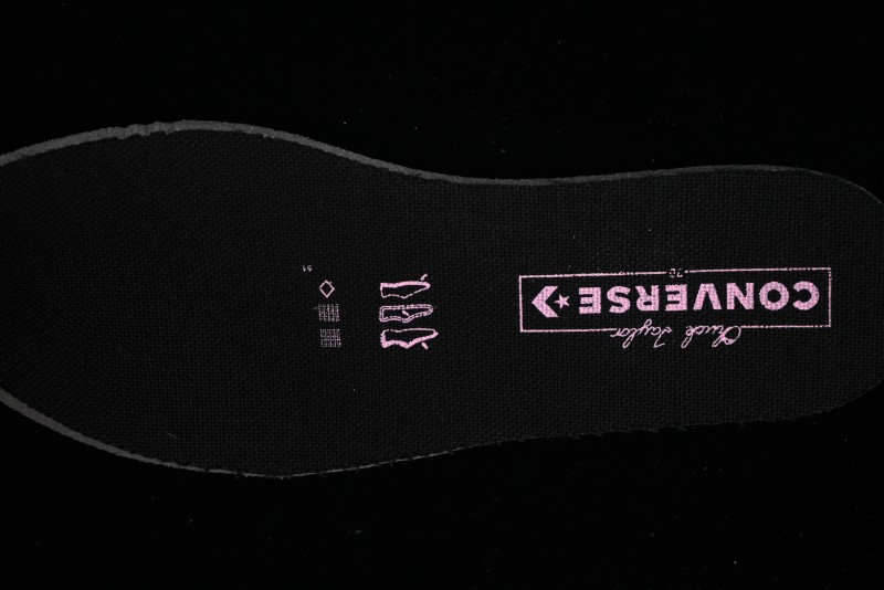 Converse Chuck 70s Low-Top Casual Sneakers with Black-Pink Chain Design - A09542C