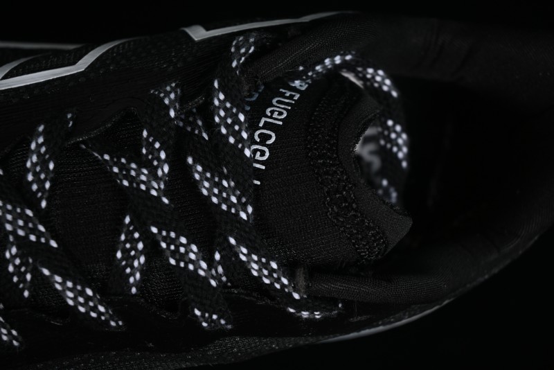 Stone Island x New Balance FuelCell Ultra-Lightweight Low-Top Casual Running Shoes - MRCXBW3