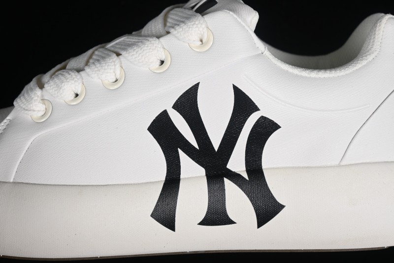 MLB Chunky Classic Base Height Increasing Platform Sneakers - 3ASXCCB4N50IVS