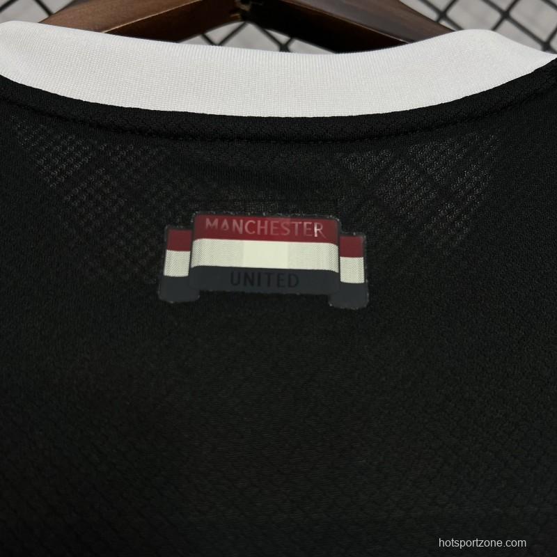 24/25 Manchester United Fourth Goalkeeper Jersey