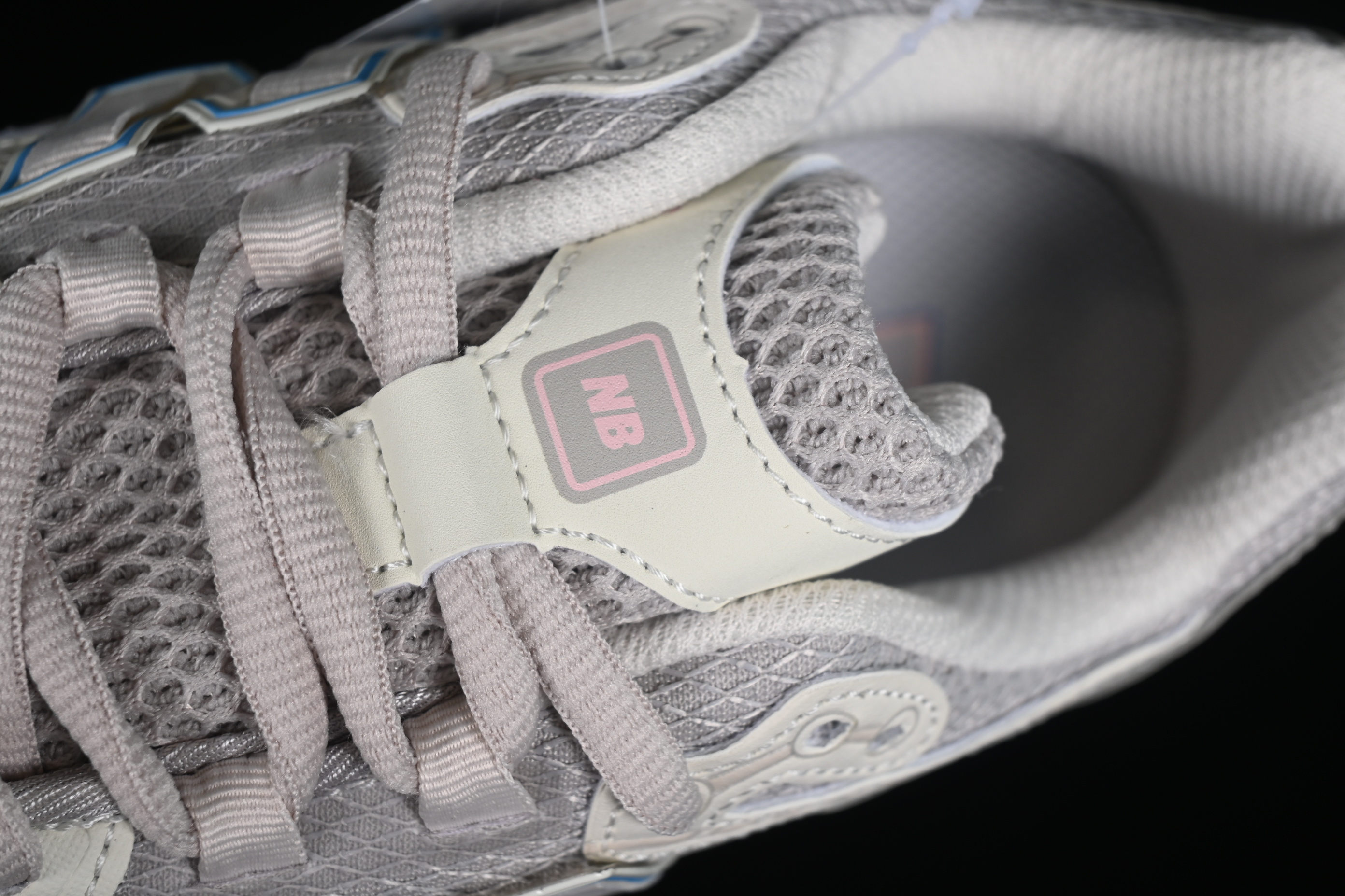 New Balance 1906 Series Retro Dad Style Casual Running Shoes - M1906NC