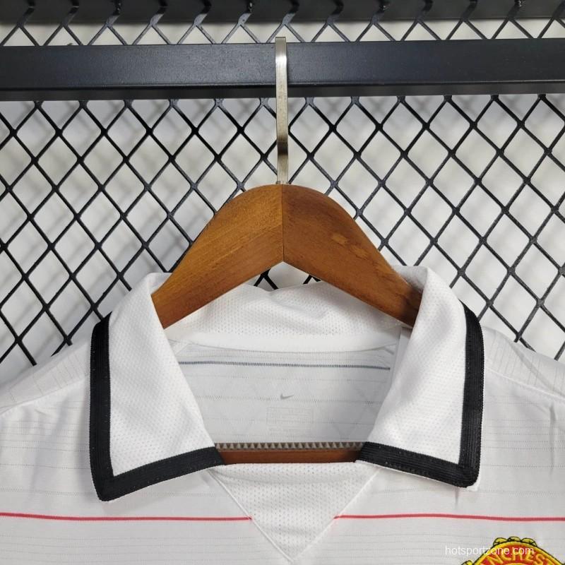 04/06 Retro Manchester United Away Jersey