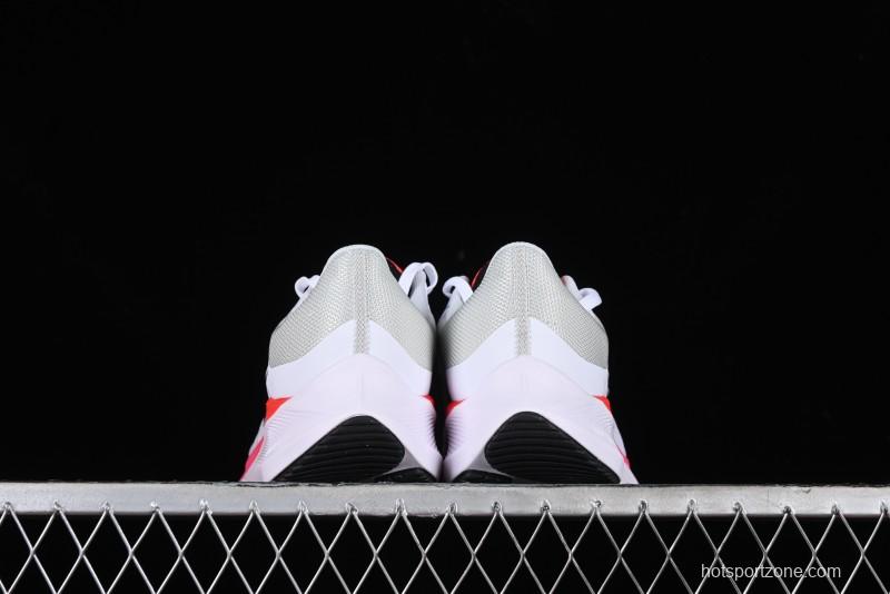 Nike Zoom Winflo 8 Breathable Mesh Running Shoes with Forefoot and Heel Zoom Air Cushion - CW3419-100