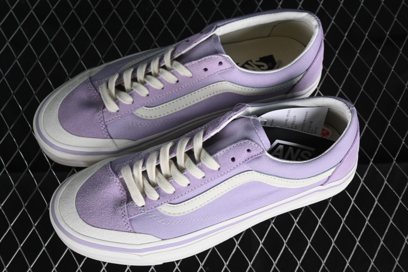 Vans Old Skool Reissue 136 Classic Low-Top Skate Shoes with Detachable Cushioned Insole and Crescent Toe Design - VN000MT6E3N