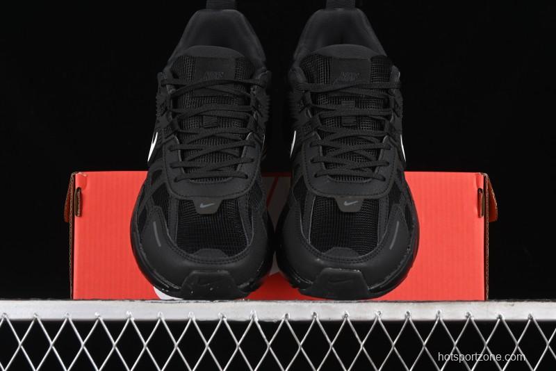 Nike Runtekk Run Retro Low-Top Running Shoes with Cushlon Midsole and Anti-Slip Design - HQ1582-001