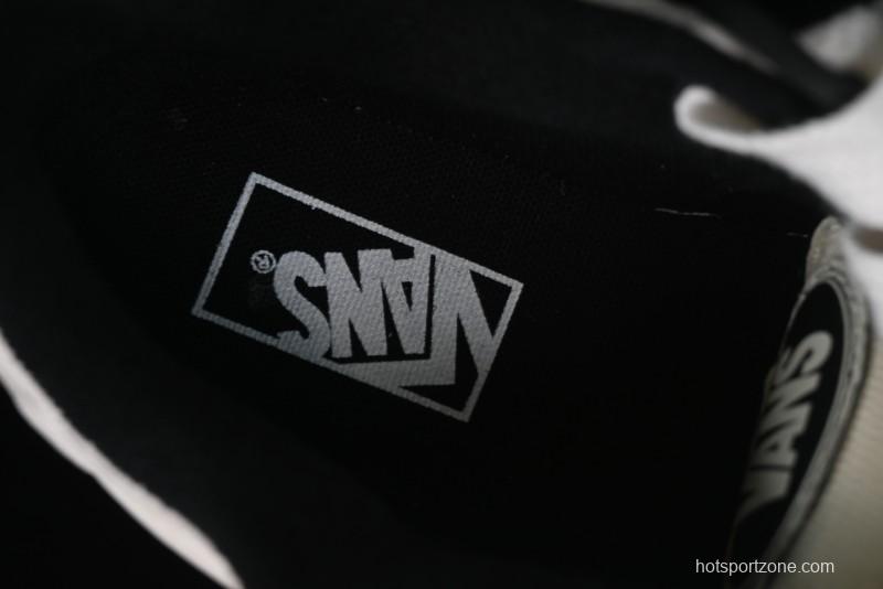 Vans Classics Knu Skool Retro Sneakers with Enlarged Toe and Thickened Tongue - VN000CZUVE1