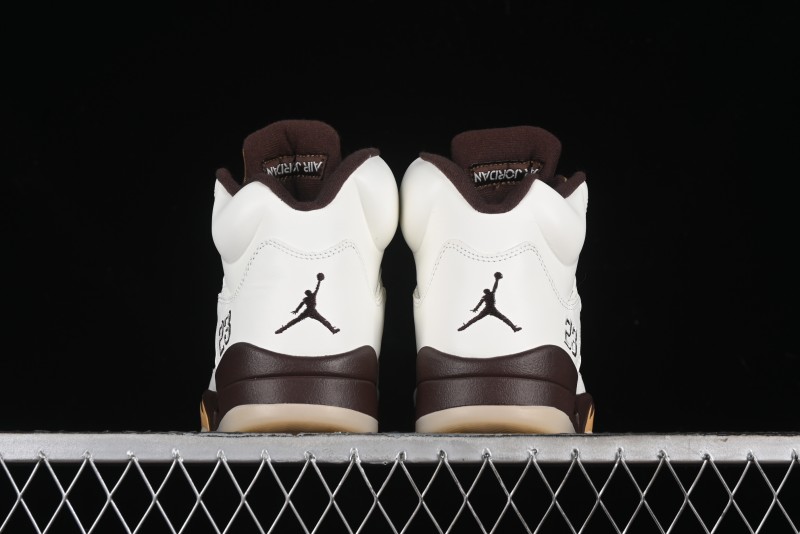 Nike Air Jordan 5 Retro Basketball Shoes in White/Tan - DD9336-200