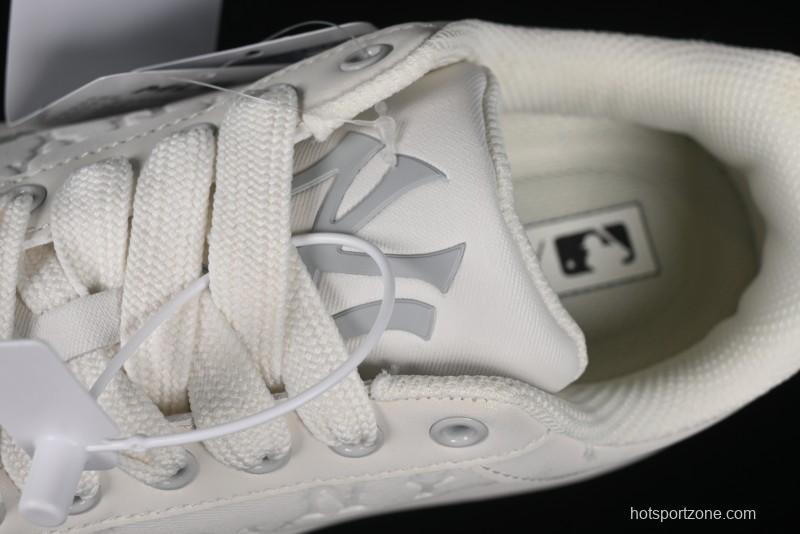 MLB Chunky Classic Base New York Yankees Lightweight Platform Casual Sneakers - 3ASXBMN4N50GRL