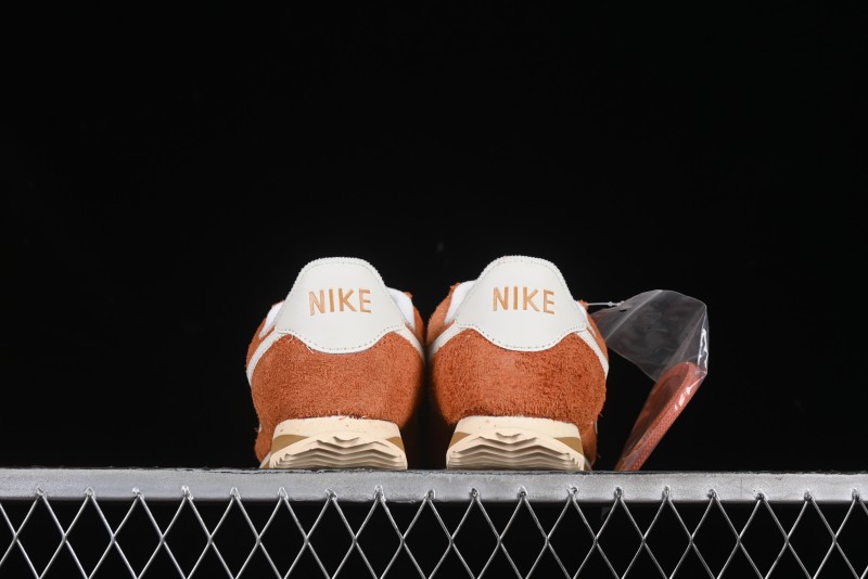 Nike Classic Cortez Leather Retro First Generation Leather Running Shoes - HF3142-200