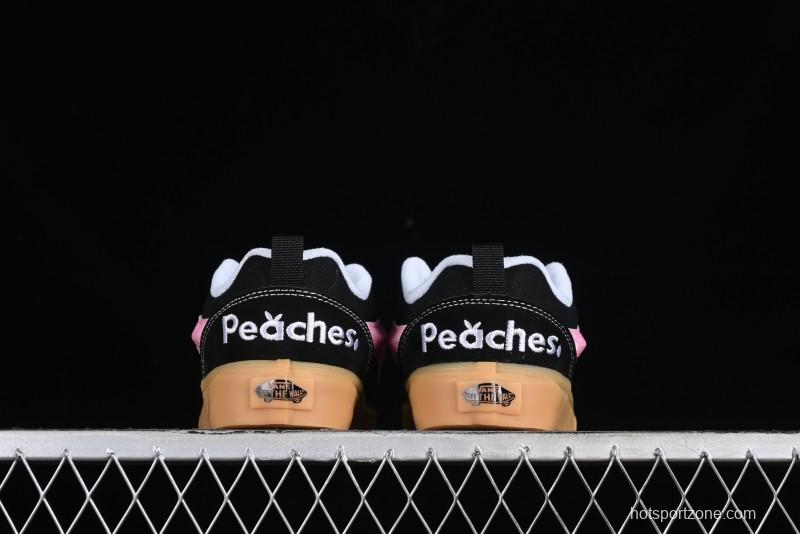 Vans Classics Knu Skool Vulcanized Skate Shoes in Black & Pink - VN0014QC0BV