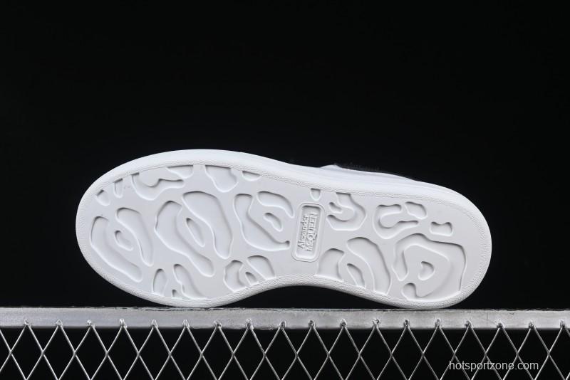 Alexander McQueen Oversized Sneakers with Black Suede Heel Detail - D.E5