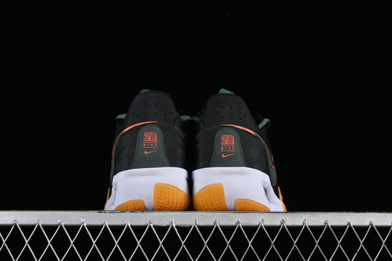 Nike Air Zoom G.T. Cut 3 EP Basketball Shoes with Full-Length ZoomX Foam and Flywire Technology - DV2913-001