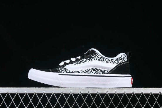Vans Knu Skool Low-Top Retro Chunky Sneakers - VN000CS0239