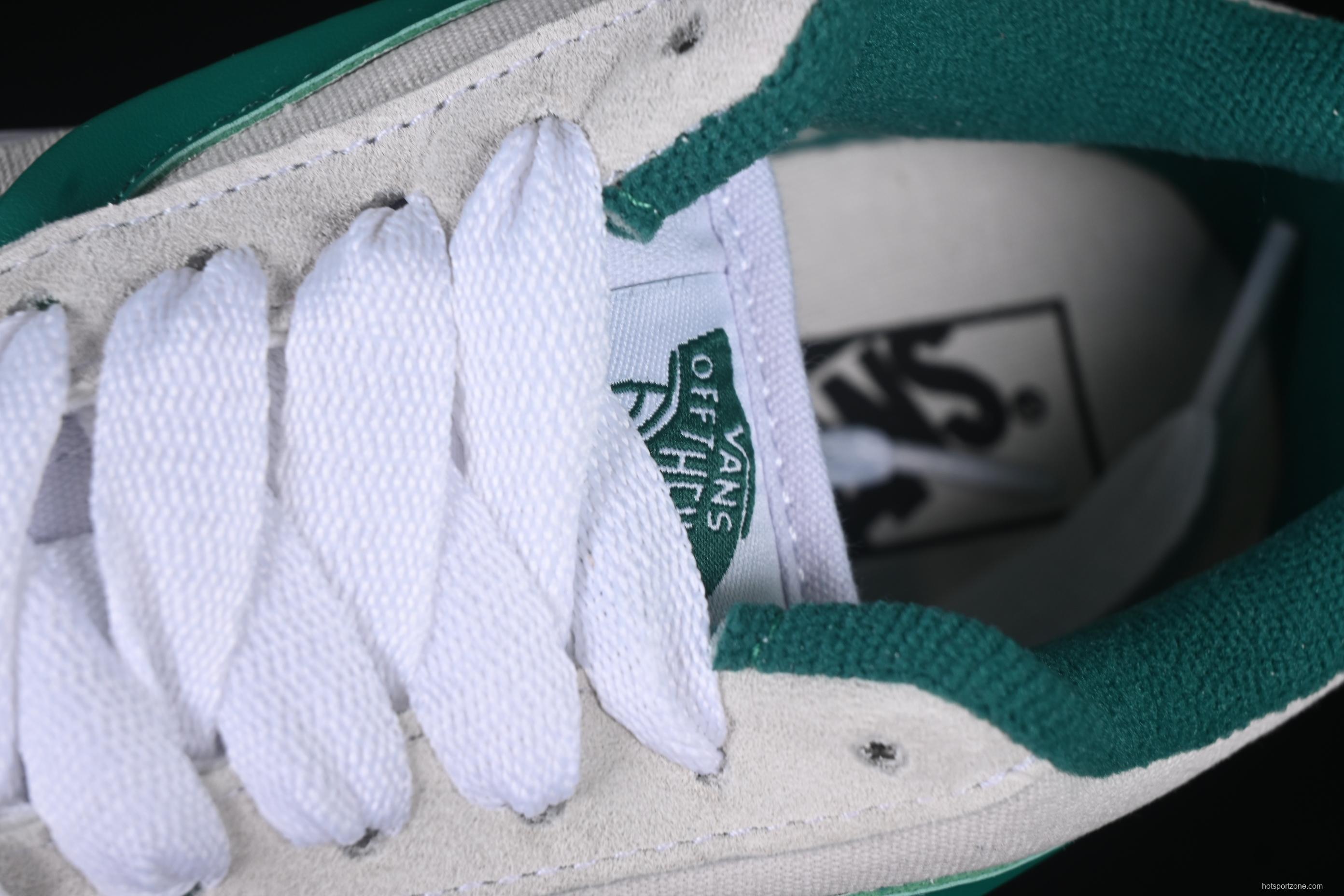 Vans Knu Skool Low-Top Retro Chunky Sneakers - VN000D6CJBG