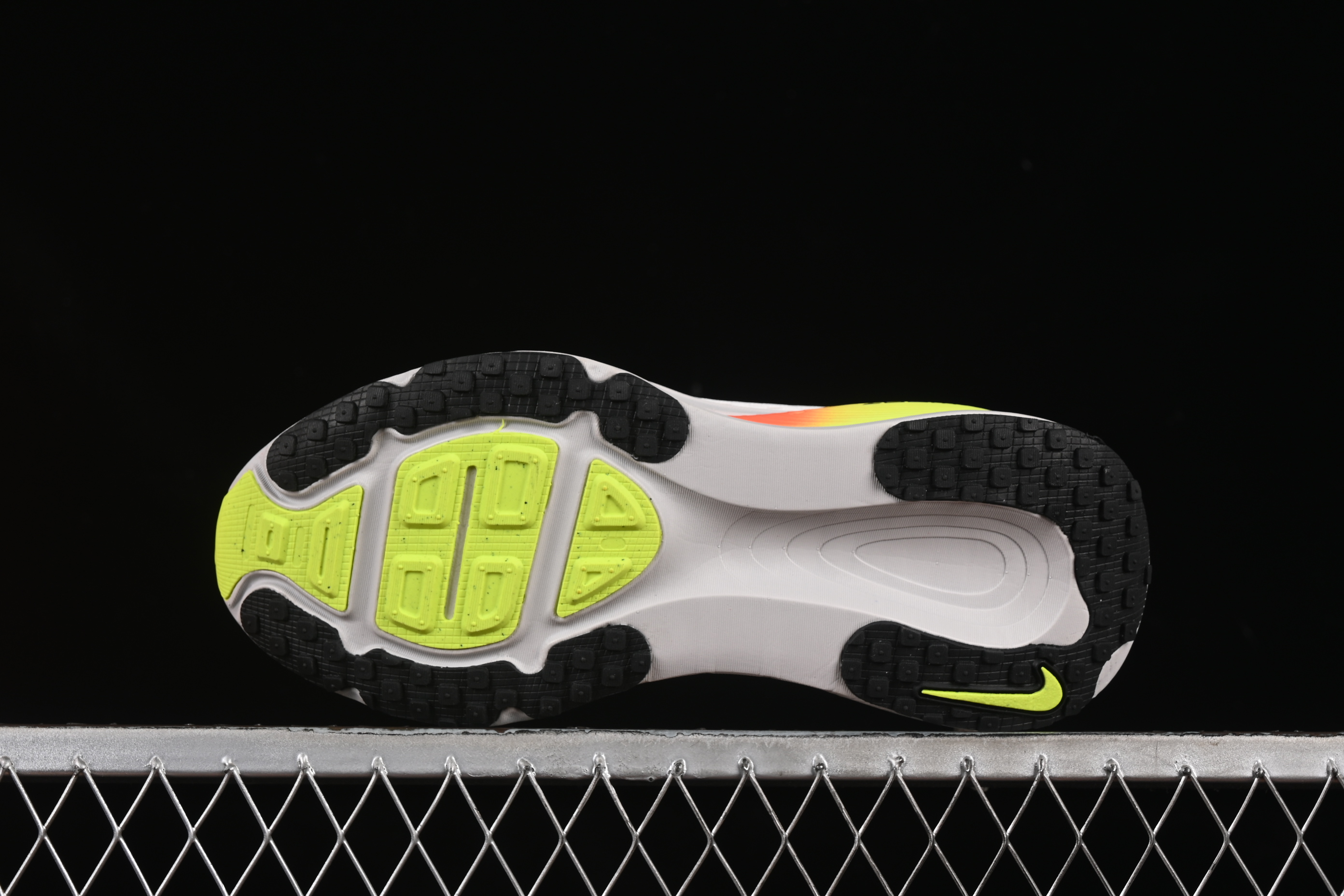 Nike Air Zoom Vomero 18 Lunar Running Shoes with Enhanced Cushioning - HQ2157-003