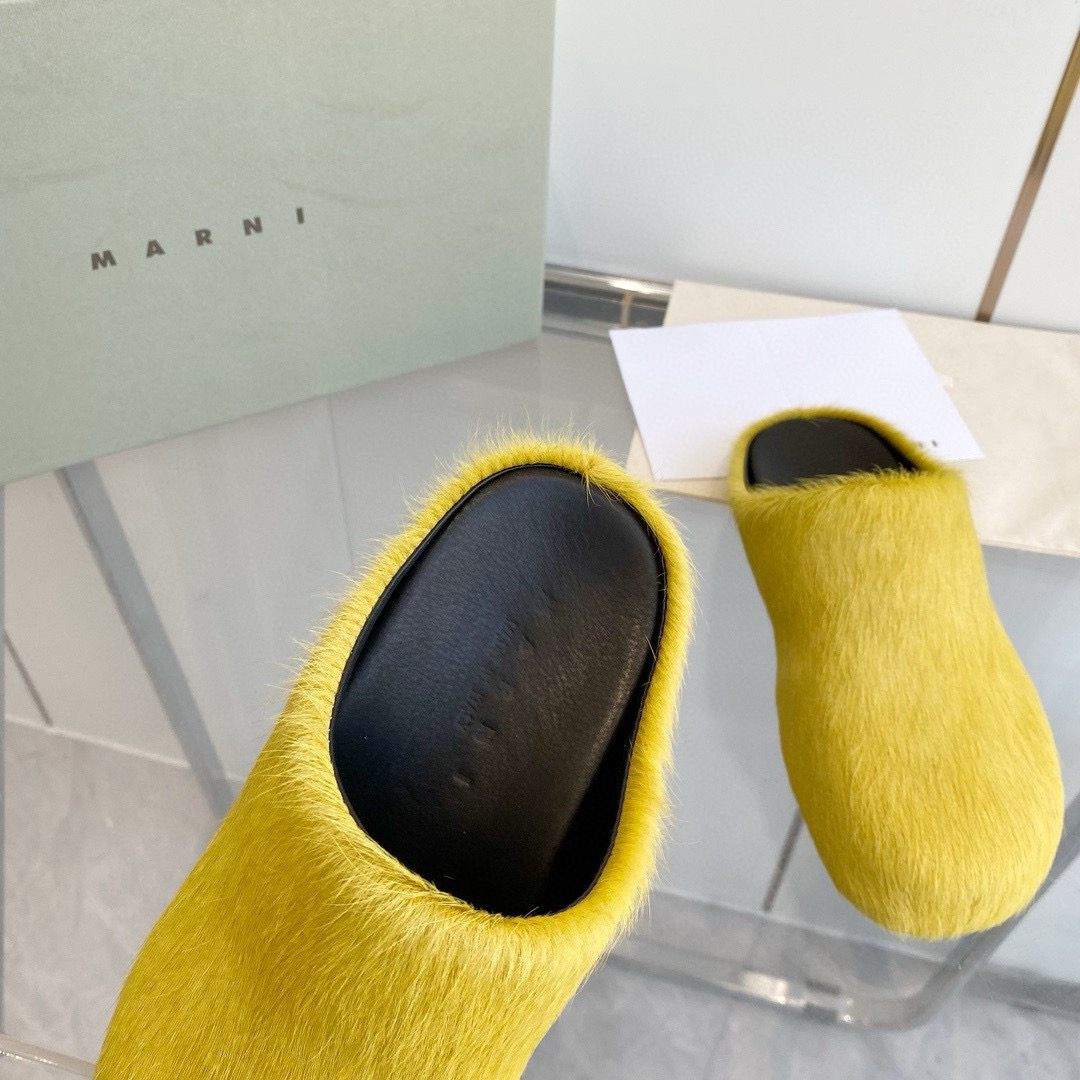 2024 Unisex Marni Yellow Horsehair Leather Mules MJ00320