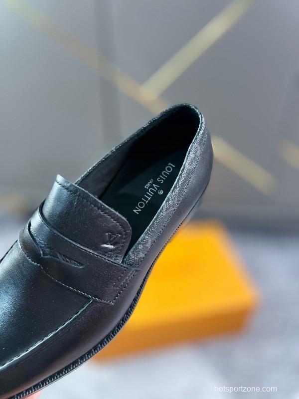 2024 Men Louis Vuitton Black Leather Loafer MJ00290