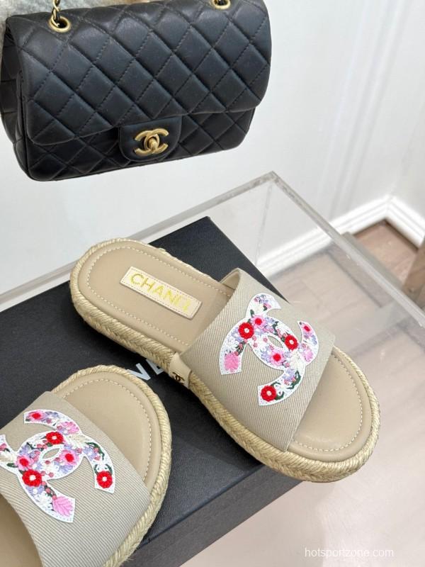 2025 Slippers Chanel Beige Floral Embroidery Espadrille KFY00230