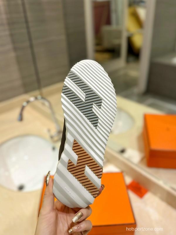 2024 Unisex Hermès Brown Khaki Mesh Suede Sneakers