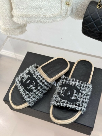 2025 Slippers Chanel Black White Tweed Espadrille Handcrafted KFY00230