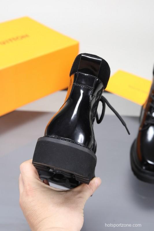 2024 Men Louis Vuitton Black Calfskin Leather Casual High-Top MJ00470