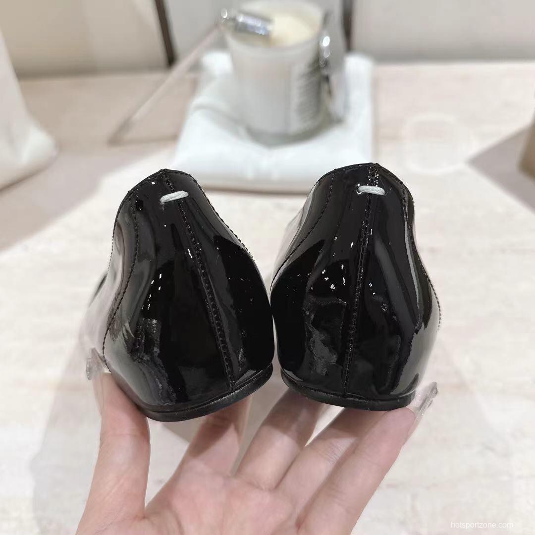 2025 Women MM6 Black Patent Leather Tabi Ballet Flats KFY00280