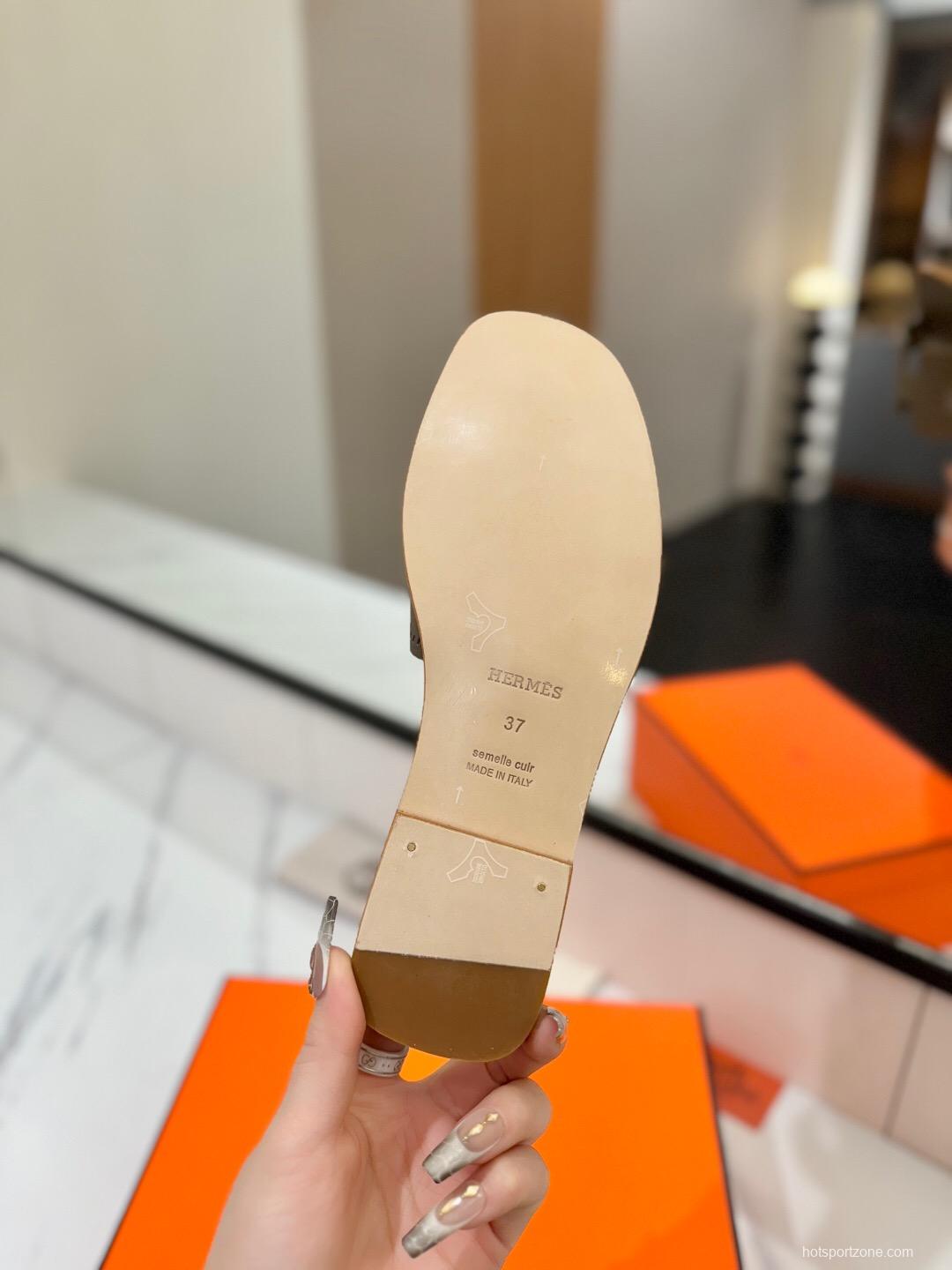 2025 Women Hermès Khaki Leather Slippers