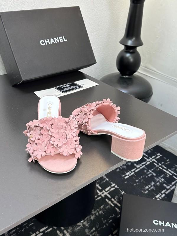 2025/Women Chanel Pink Suede Floral Embellished Block Heel Sandals LY00360(F)