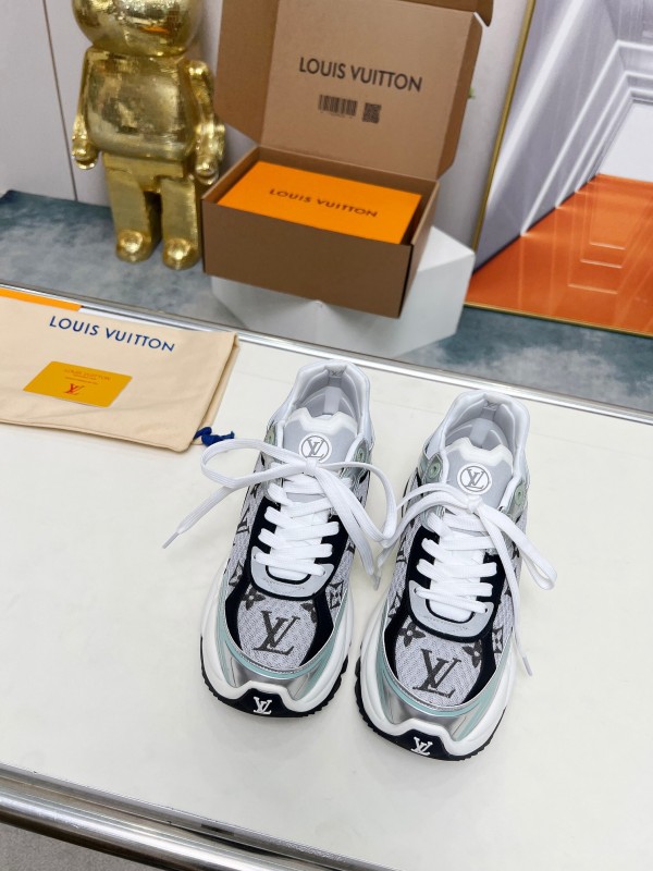2025 Women Louis Vuitton White Black Mint Leather Mesh Sneakers LY00340