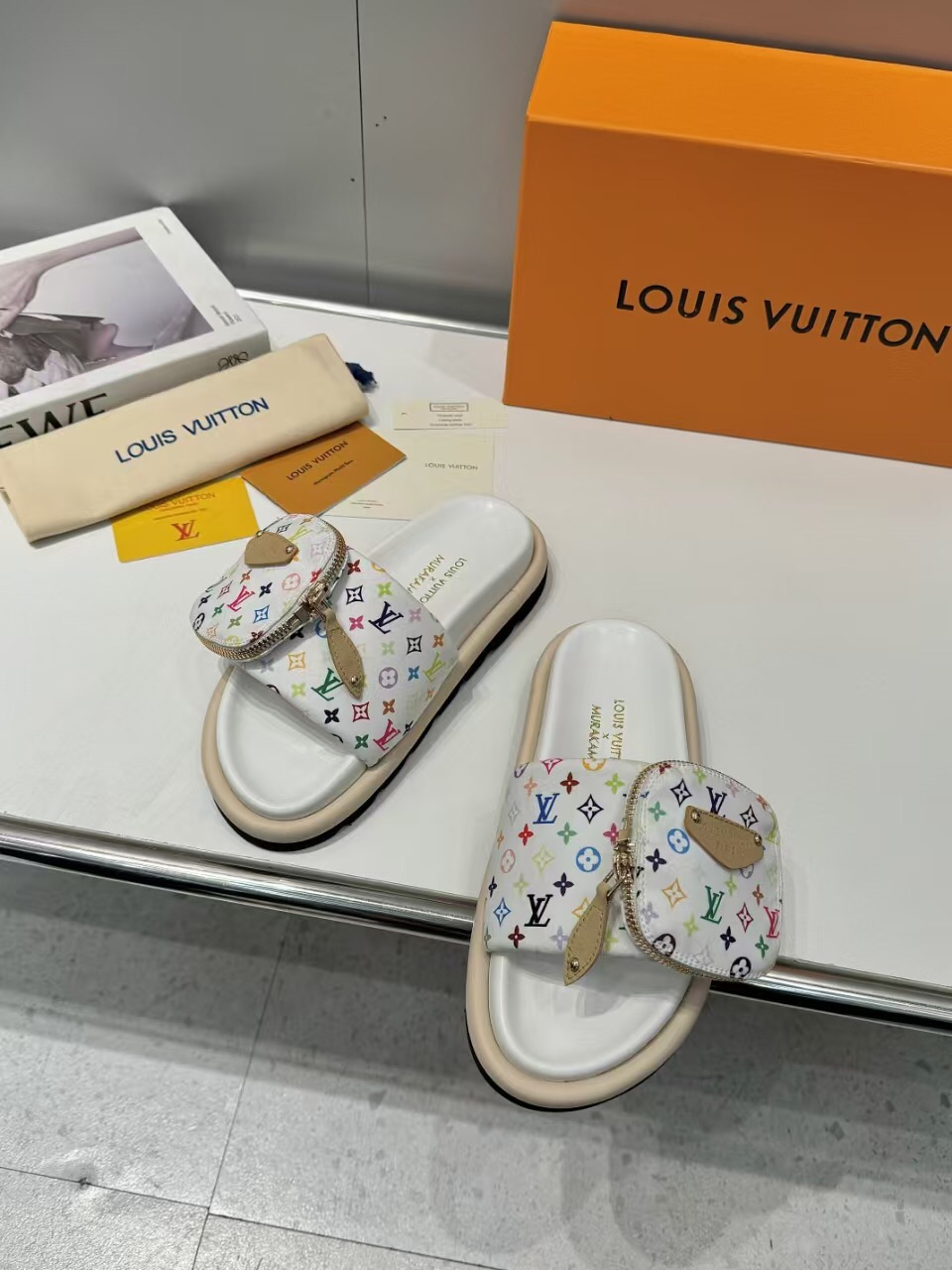 2025 Slippers Louis Vuitton White Multicolor Canvas Slippers