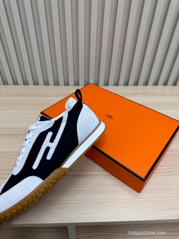 2025 Unisex Hermès White Black Suede Goat Leather Sneakers Top Version KFY00300