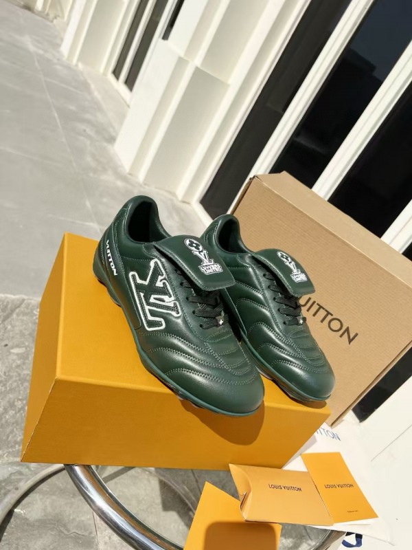 2025 Unisex Louis Vuitton Green Leather Sneakers MJ00380