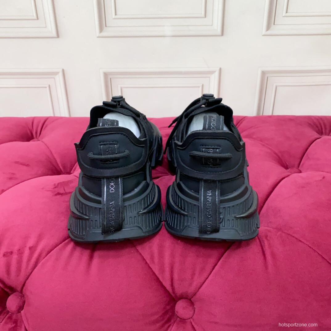 2025 Unisex Dolce & Gabbana Black Leather Knit Sneakers LY00340