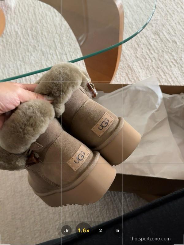 2024 Women UGG Beige Suede Shearling Ankle Boots MJ00170