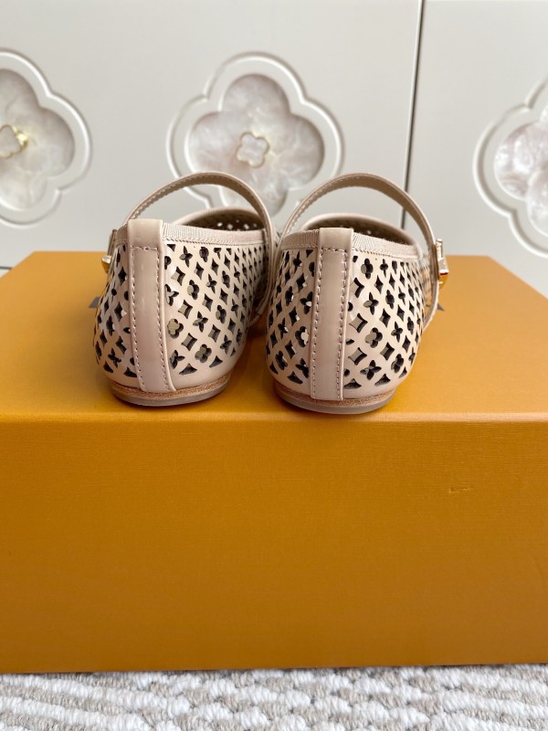 2025 Women Louis Vuitton Beige Leather Ballet Flat Laser Cut KFY00310