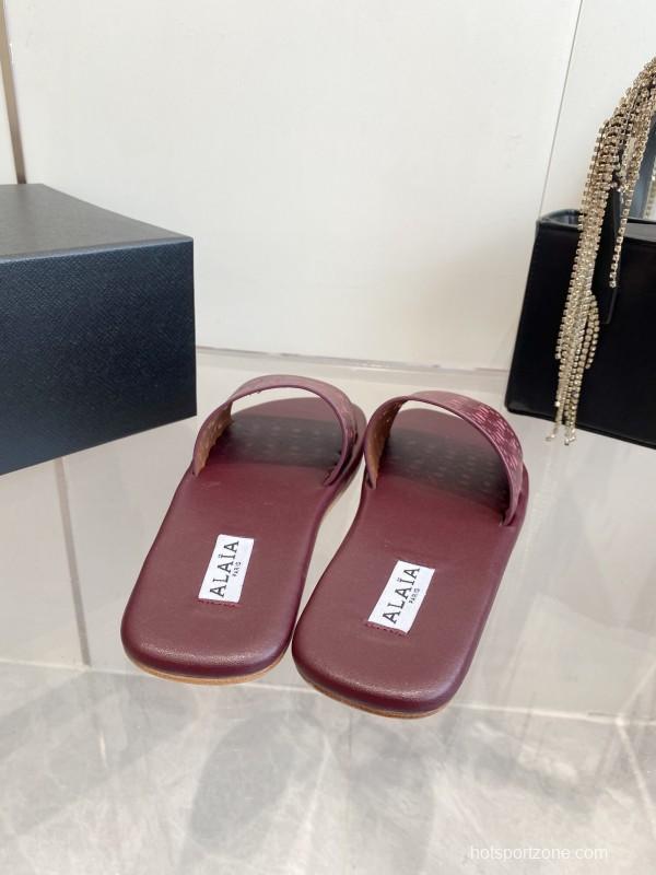 2025 Slippers Alaia Burgundy Leather Slippers KFY00280