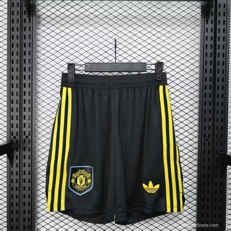 Player Version 25/26 Manchester United Away Shorts
