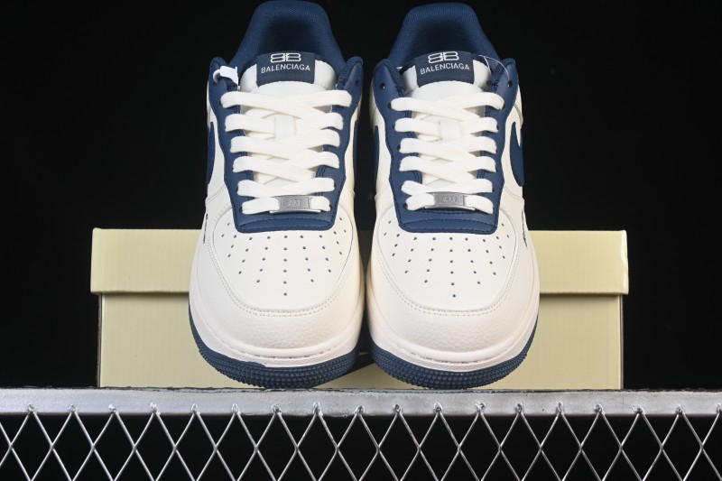 Nike Air Force 1'07 Low Casual Sneakers with Full-Length Air Cushion - XD2588-604
