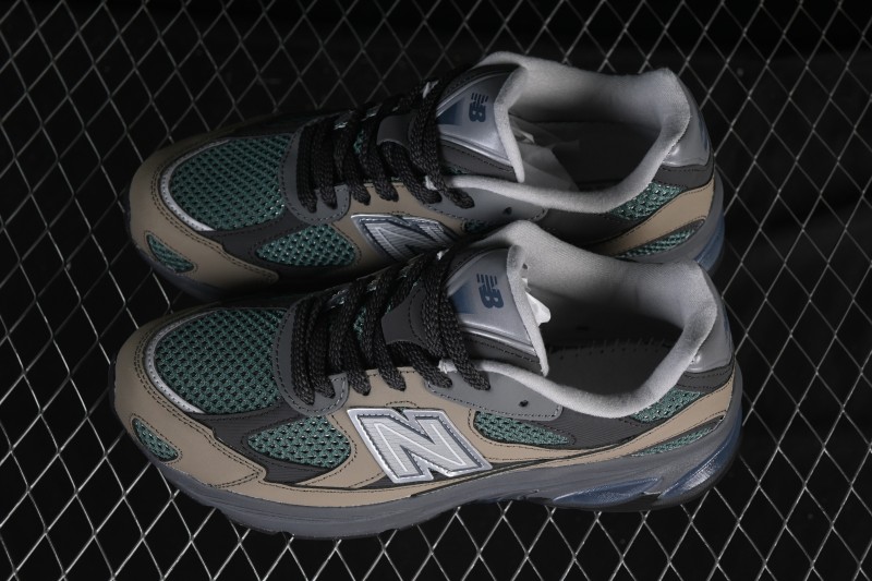 New Balance 2010 Series Retro Casual Running Shoes with Suede and Mesh Upper - U2010AGY