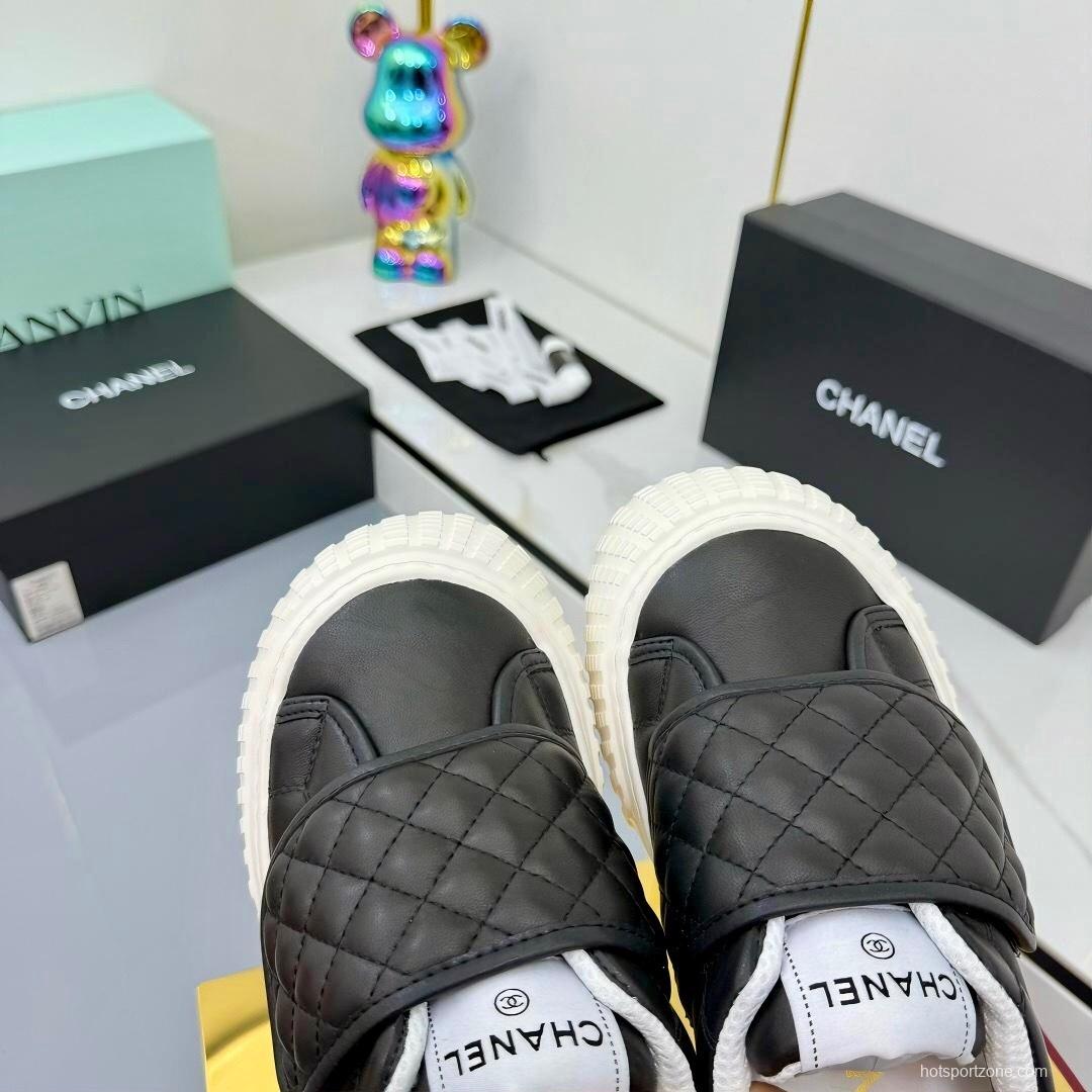 Chanel 2025/SS Panda Casual Sneakers - LY00330