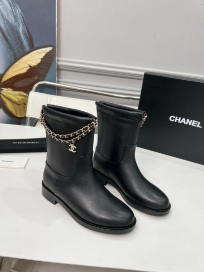 Chanel 2025 SS Quilted Leather Chain CC Flat Ankle Boots - LY00400