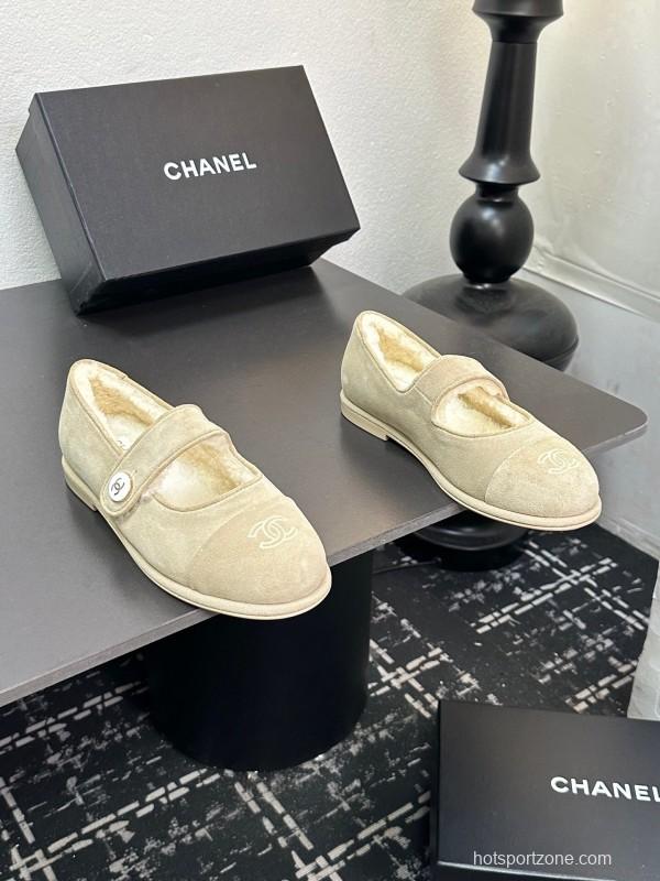 Chanel 2025 SS French Mary Jane Flat Shoes with Fur Trim - KFY00300