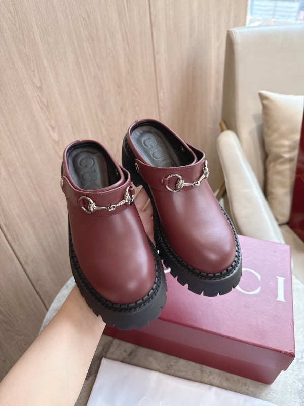 Gucci Women's Mule Shoes with Horsebit Detail - LY00300