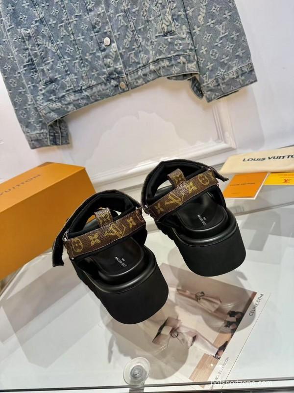 LV 2025/SS Latest High-End Fashion Versatile Flat Platform Sandals - LY00