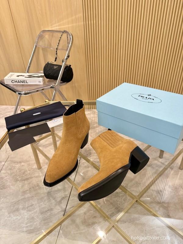Prada Classic Pointed Toe Boots - L Y00310
